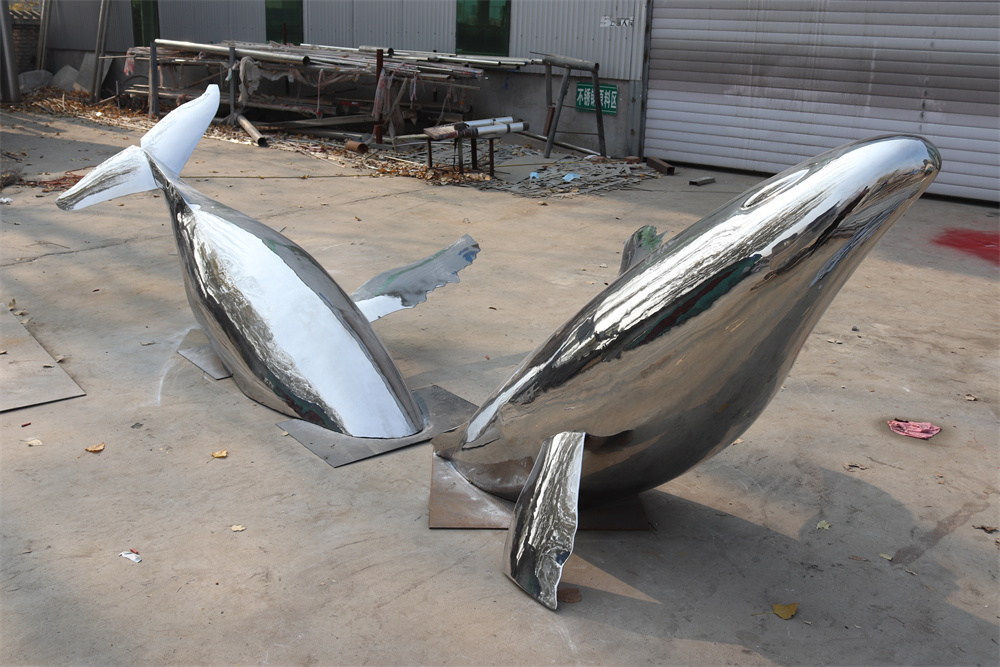 不鏽鋼鏡面海豚雕塑