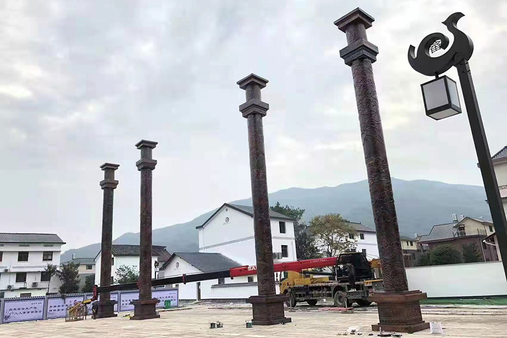 鍛銅戶外廣場(chǎng)雕塑盤龍柱雕塑